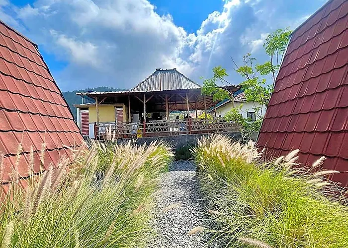 Double U Camp And Hotel Kedisan