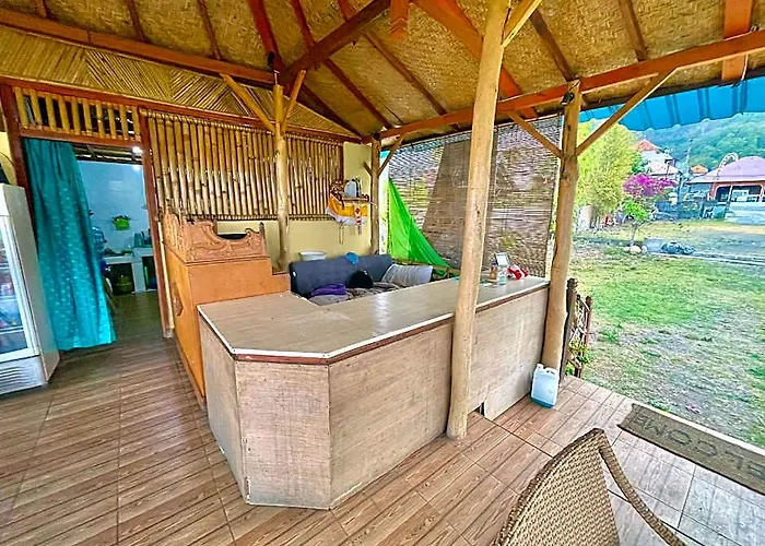 Double U Camp And Hotel *